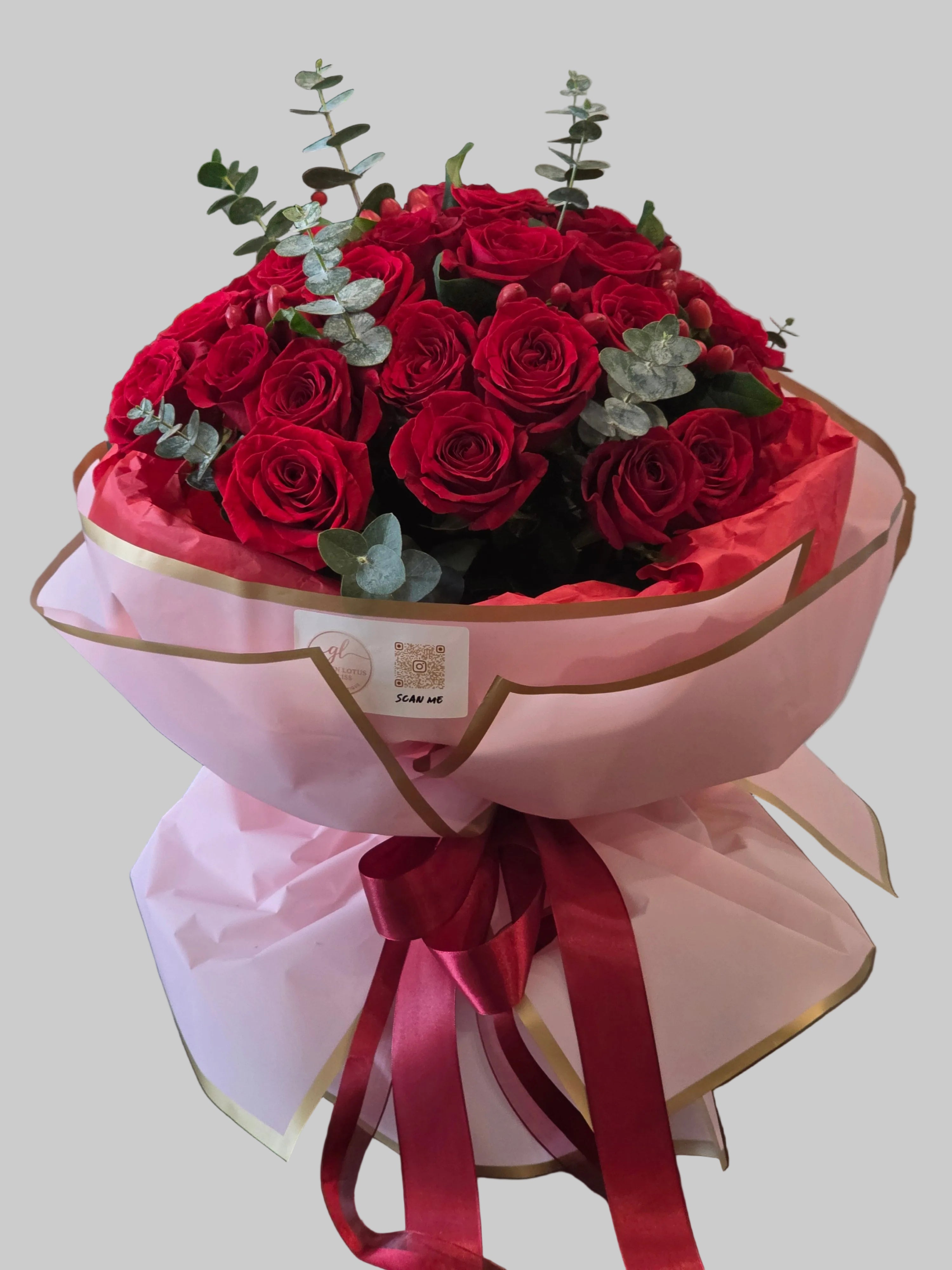 luxury red roses bouquet pink wrapping eucalyptus romantic flowers